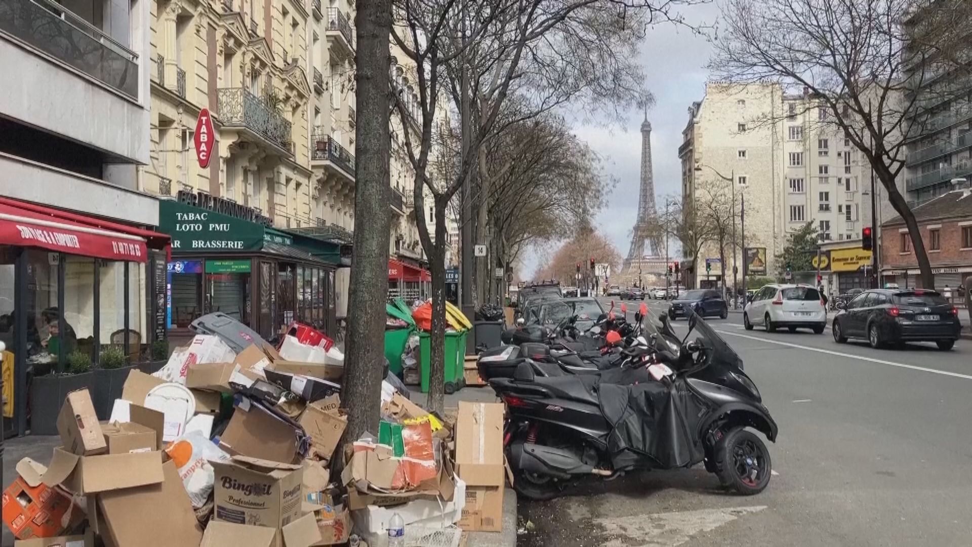 法國清潔工人罷工反對退休改革　巴黎街頭垃圾堆積如山