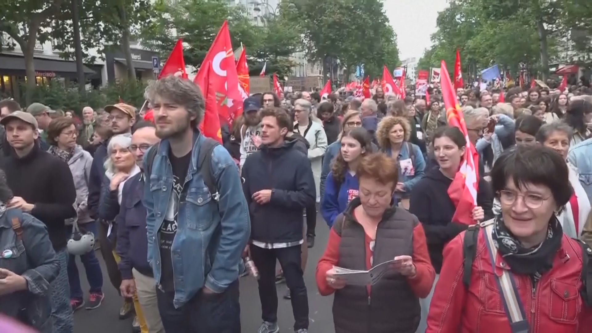 法國多個城市舉行反國民聯盟示威
