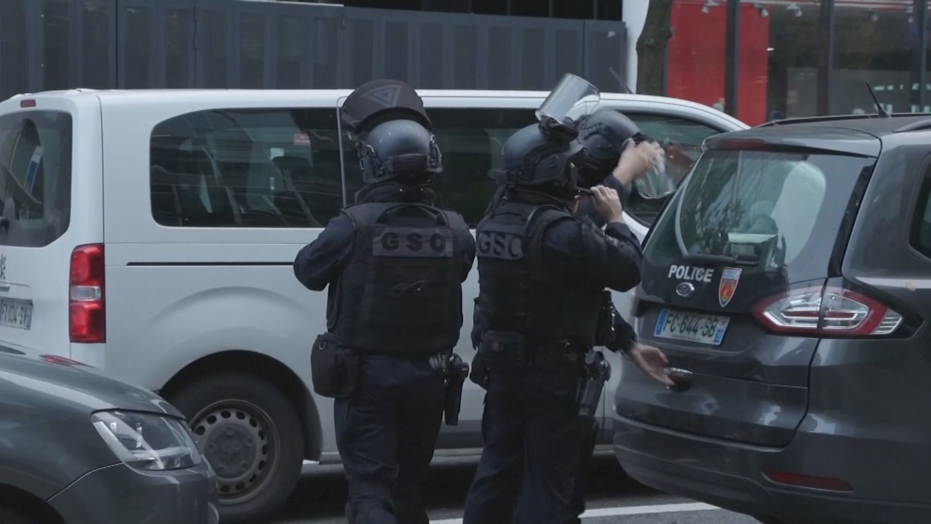 法國一名女子涉發表恐嚇性言論 被警員開槍制服