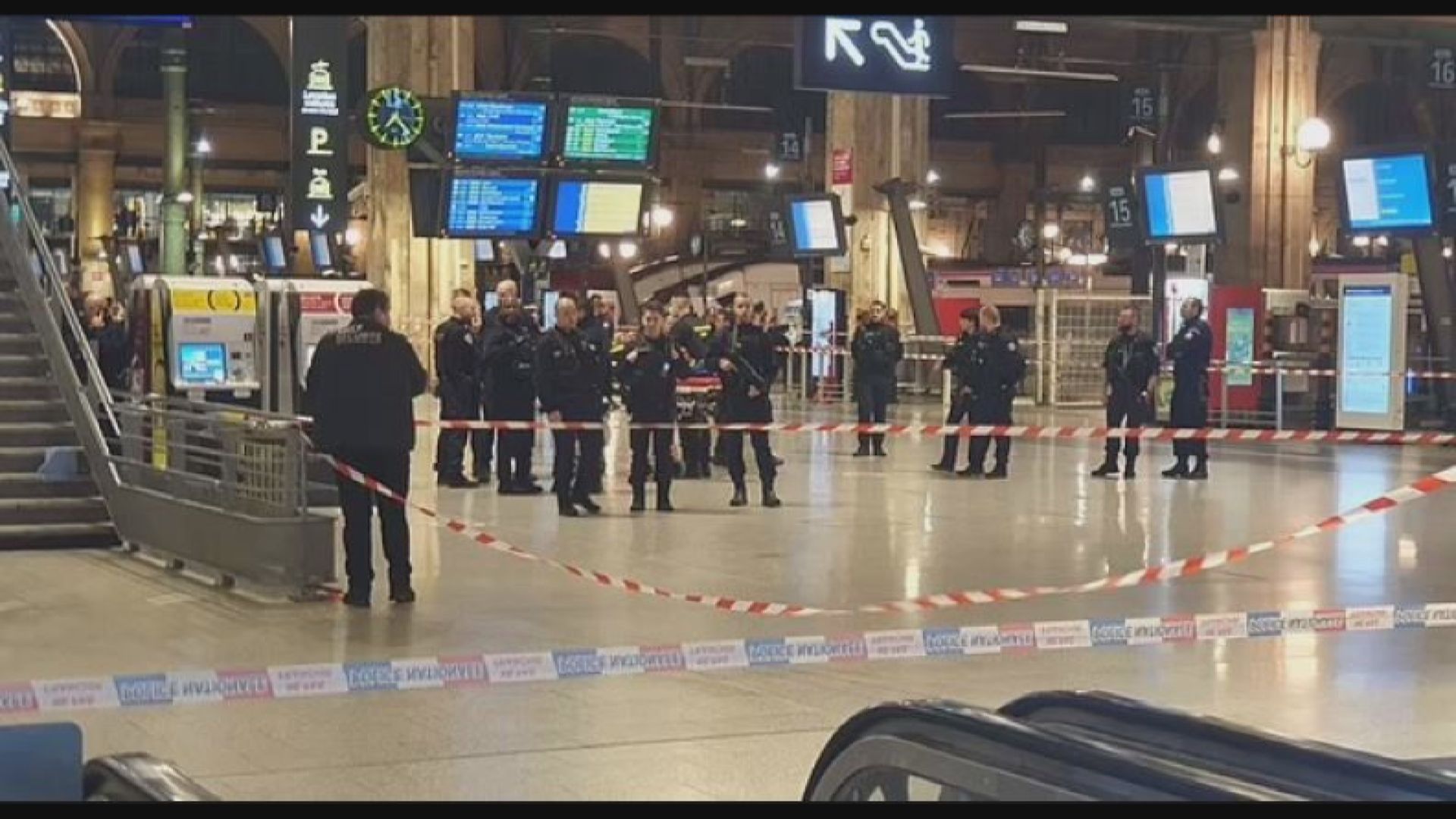 巴黎發生持刀傷人案　六人受傷　警員開槍制服疑兇