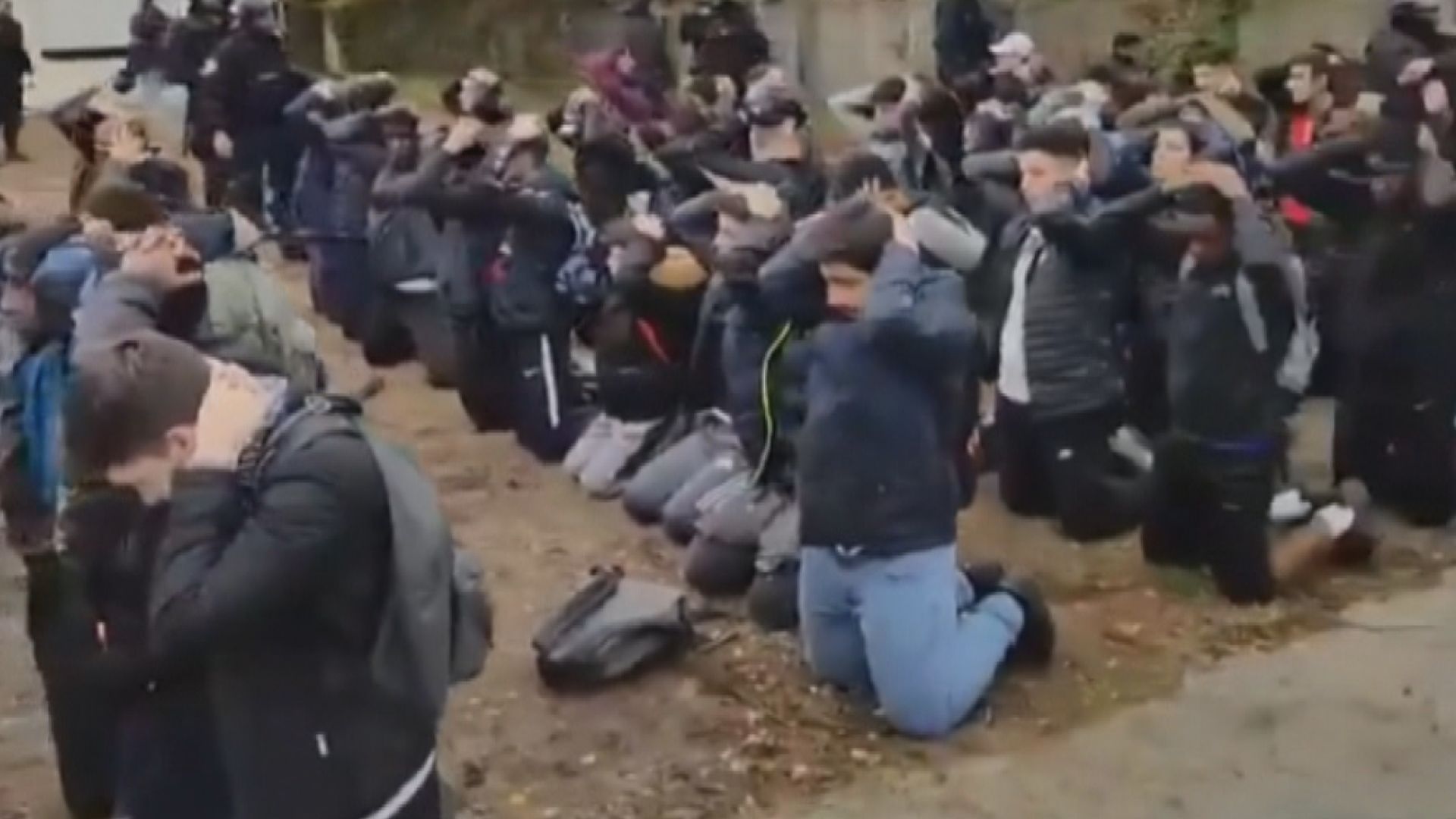 法國連日中學生示威　警方執法過程惹爭議