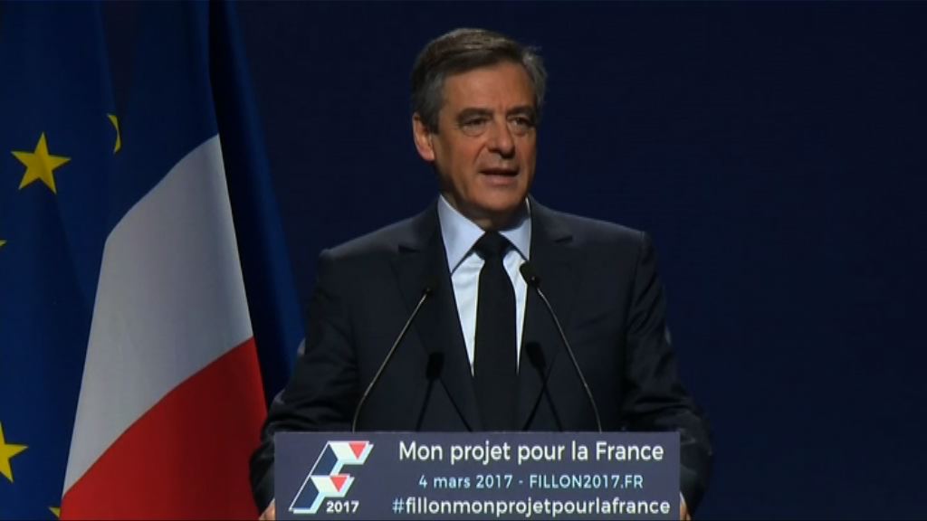 法國共和黨宣布一致支持菲永