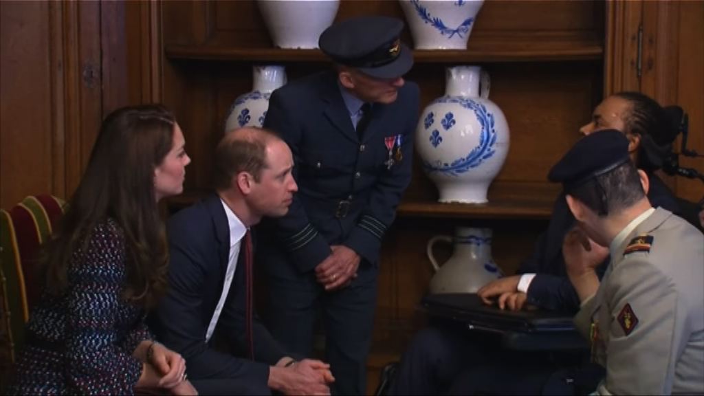 威廉王子及凱蒂與巴黎恐襲生還者見面