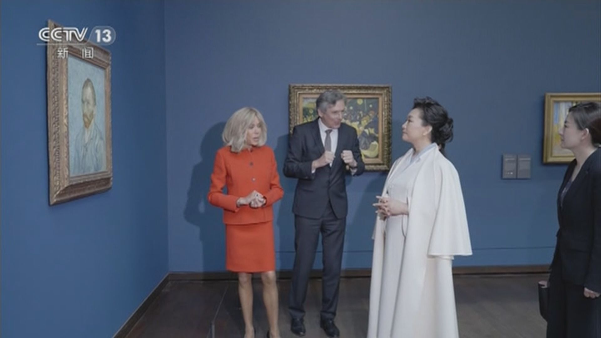 中法元首夫人參觀奧賽博物館 彭麗媛盼兩國開展更多藝術交流