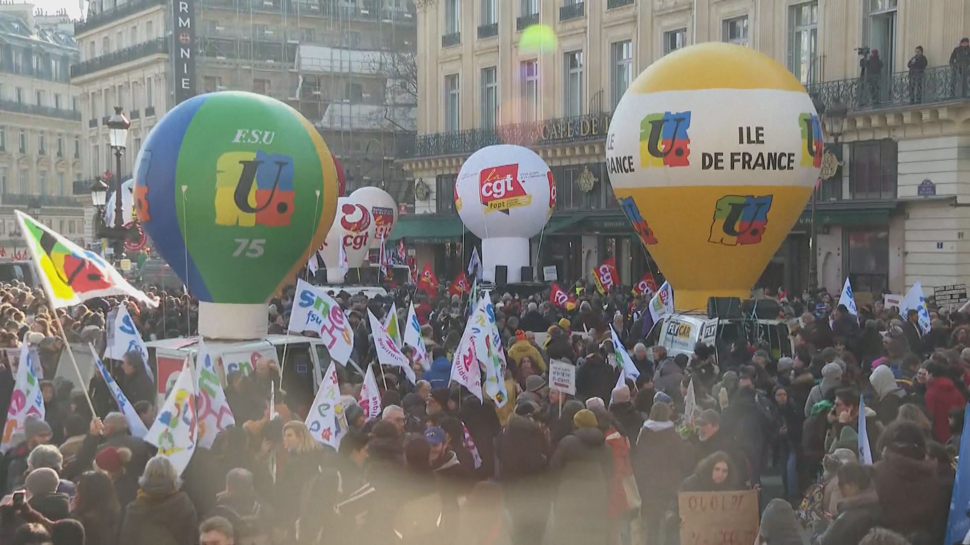 法國再有罷工示威抗議退休改革
