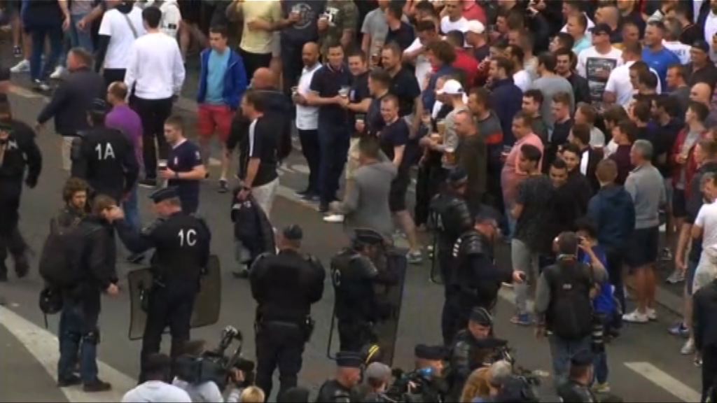 法國里爾警方嚴防再有球迷衝突