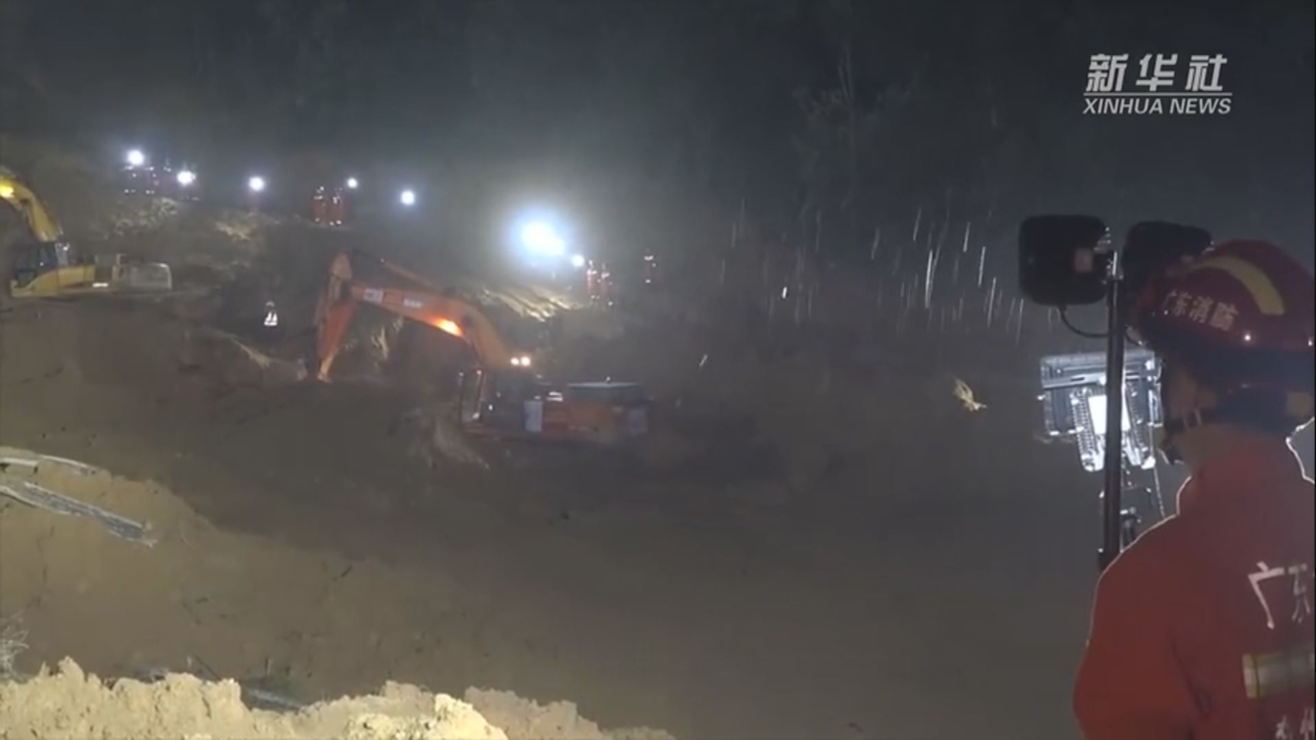 廣東梅州路陷48死事故 救援人員繼續連夜搜救
