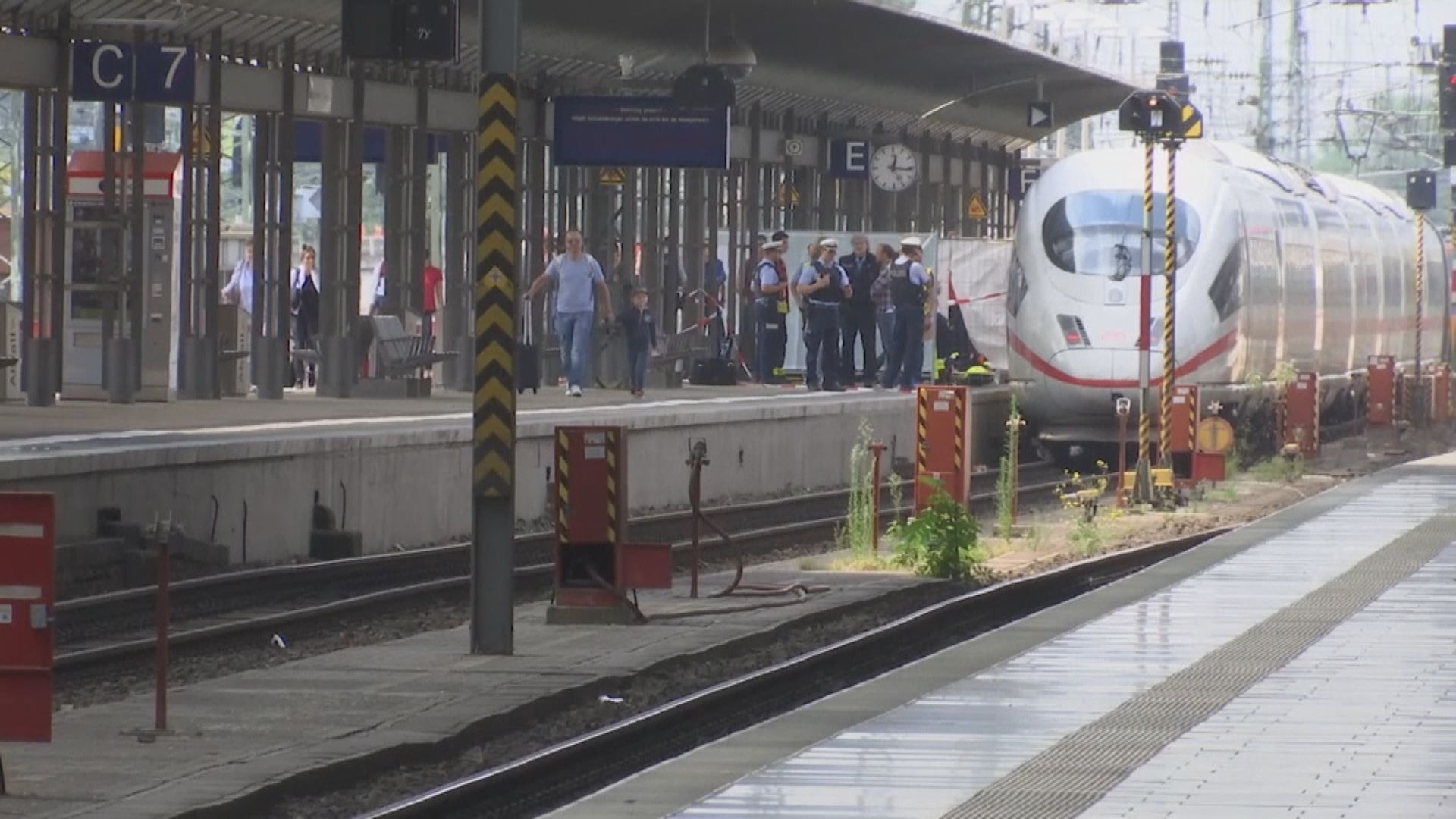 德國一對母子火車站遭人推落路軌　8歲男童被輾傷重死亡