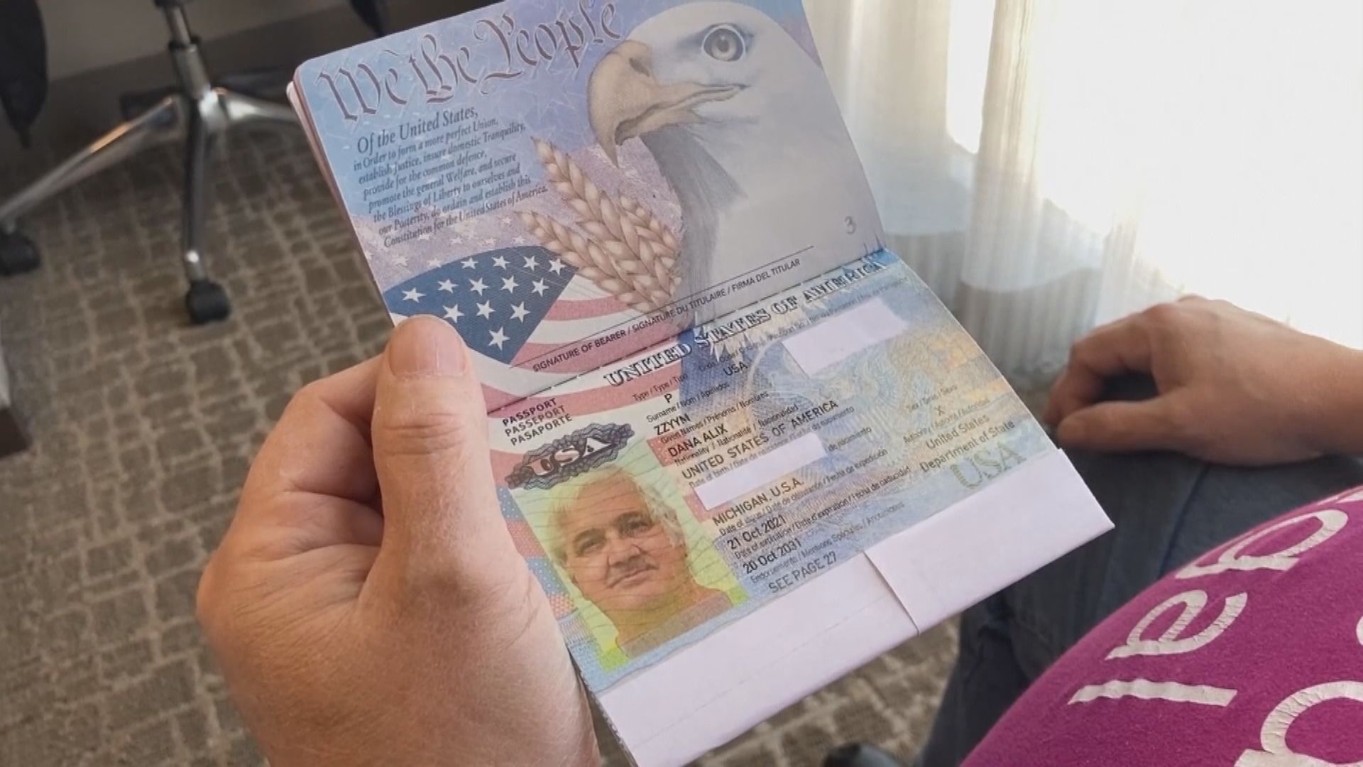 【環球薈報】美國雙性人獲發首本無性別護照