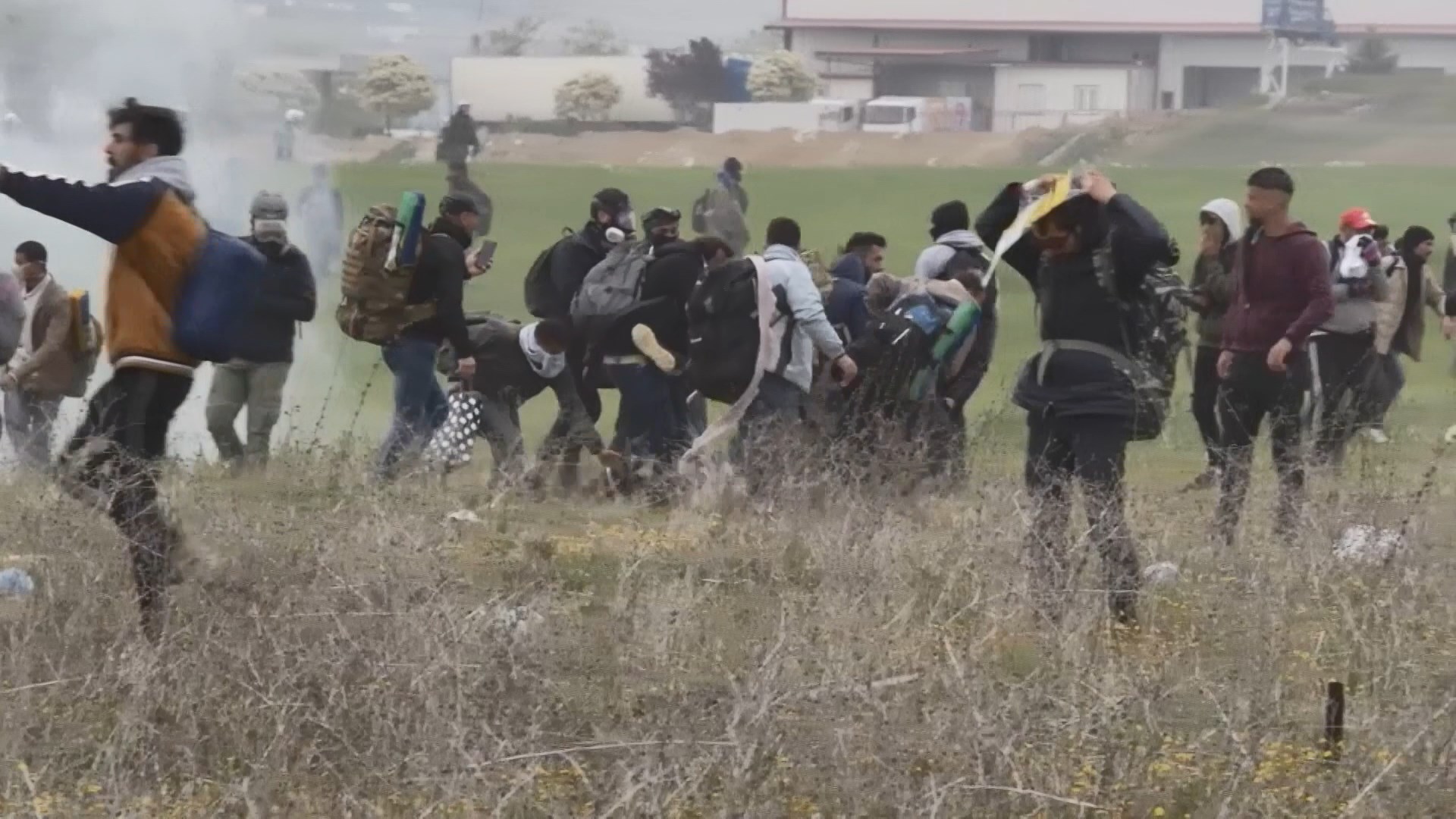 希臘北部再有非法移民與警方衝突