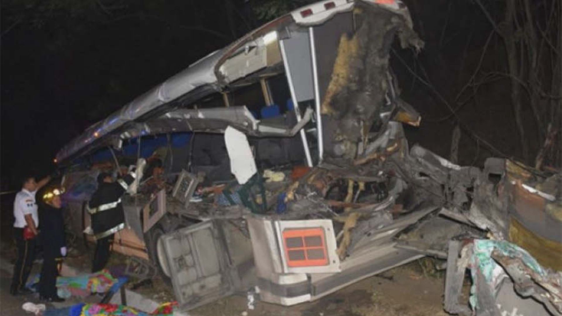 危地馬拉有長途巴士貨車相撞　至少21死