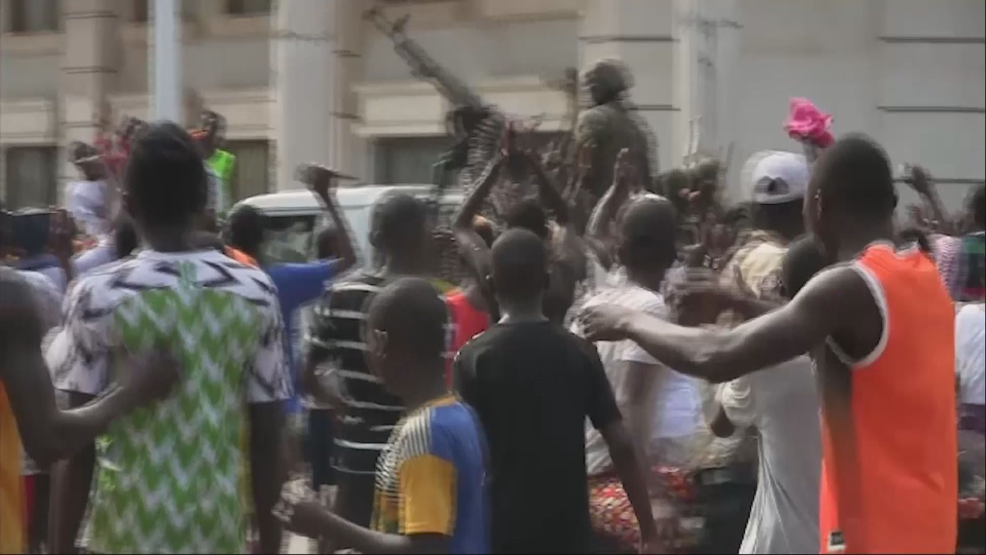 西非國家幾內亞發生政變　總統孔戴被帶走