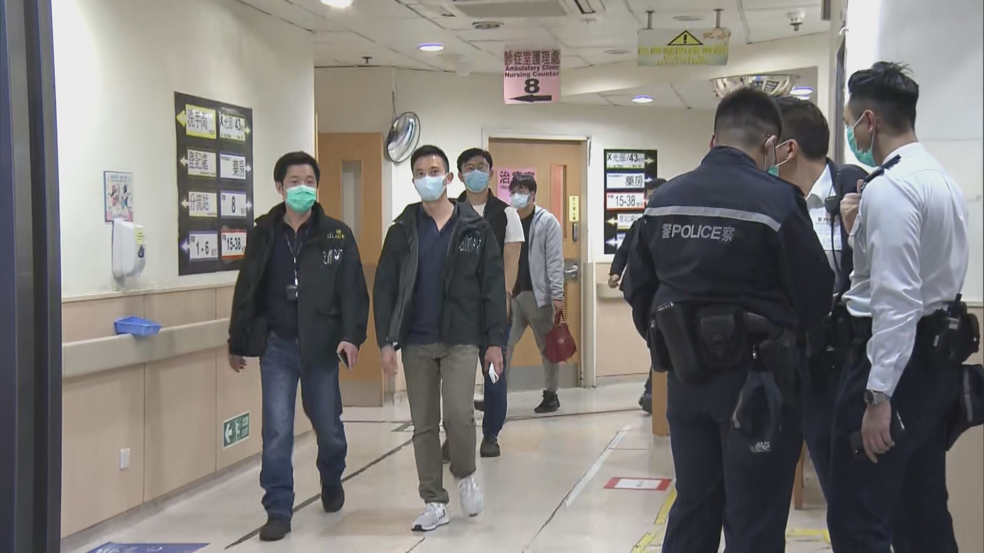屯門醫院青年疑企圖搶警槍被捕