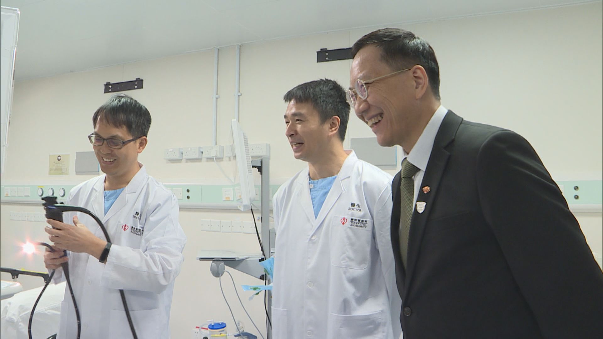 中央援港應急醫院原定明年初停運 醫管局指未確定是何時
