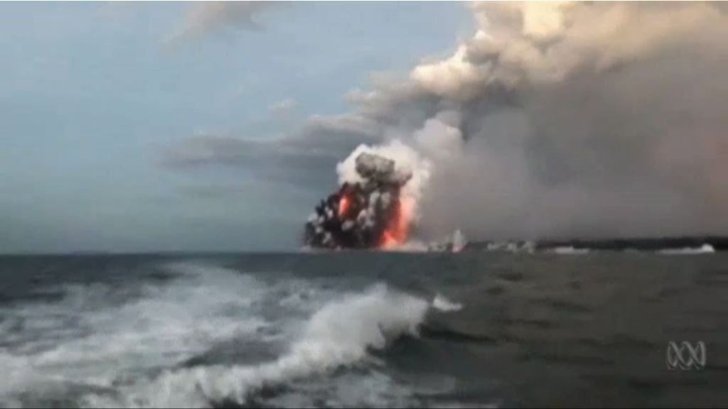 夏威夷火山觀光船被熔岩擊中23傷