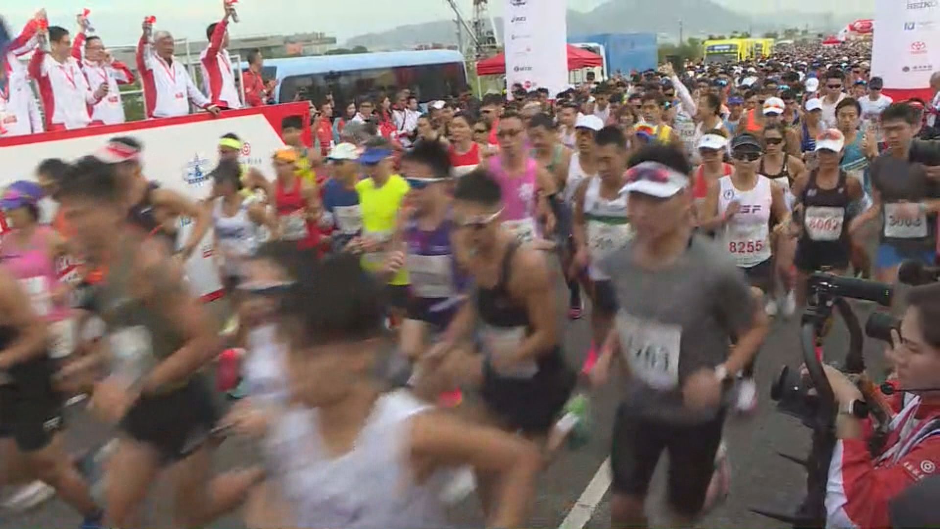 首屆港珠澳大橋香港段半馬拉松舉行
