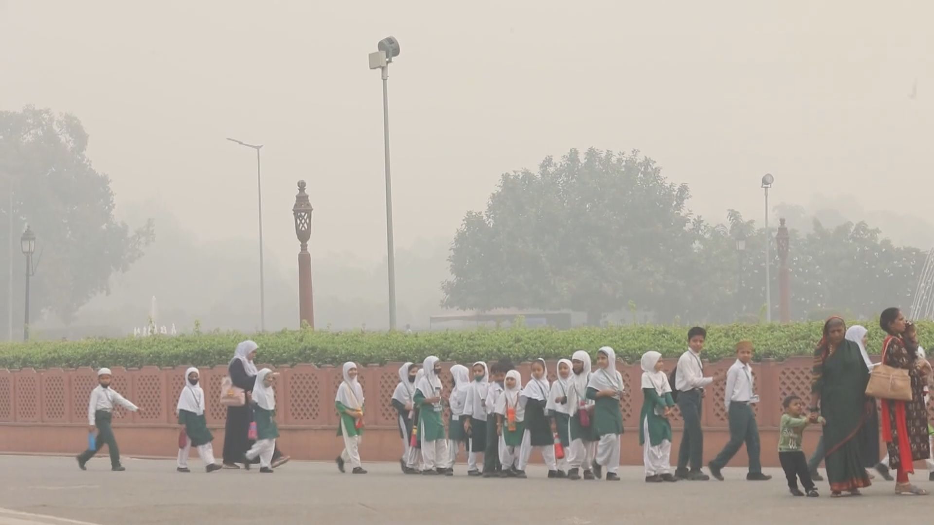 新德里空氣污染嚴重 全市小學停課至周五