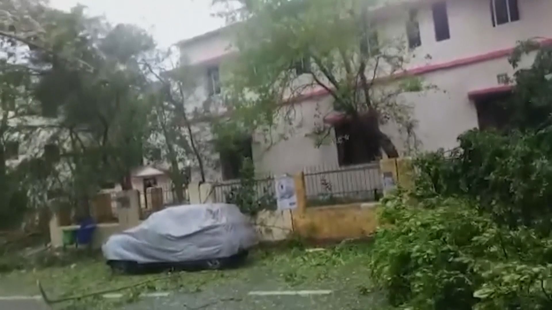 熱帶氣旋法尼吹襲印度三死逾百傷