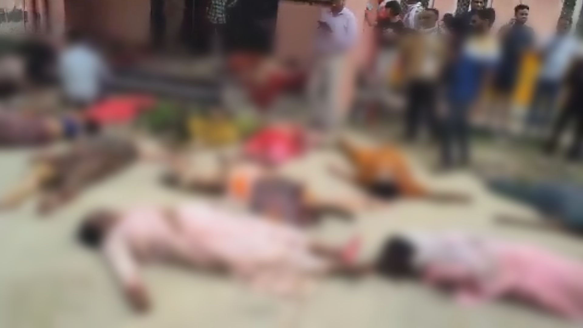 印度北方邦宗教活動人踩人釀過百人死 總理莫迪表達哀悼