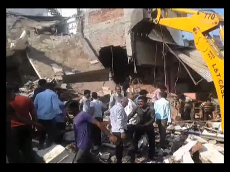 印度中部食店氣樽爆炸逾百死傷