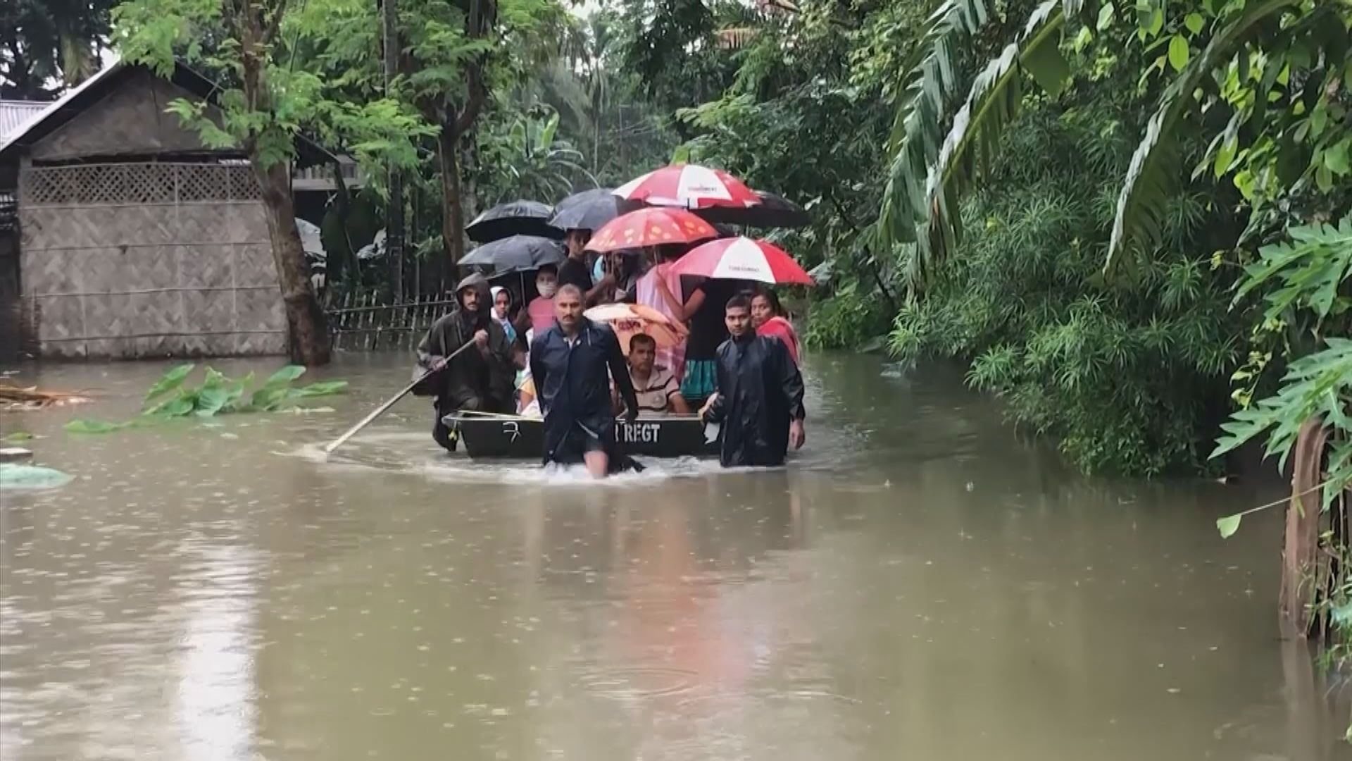 孟加拉和印度暴雨成災　數十人死亡