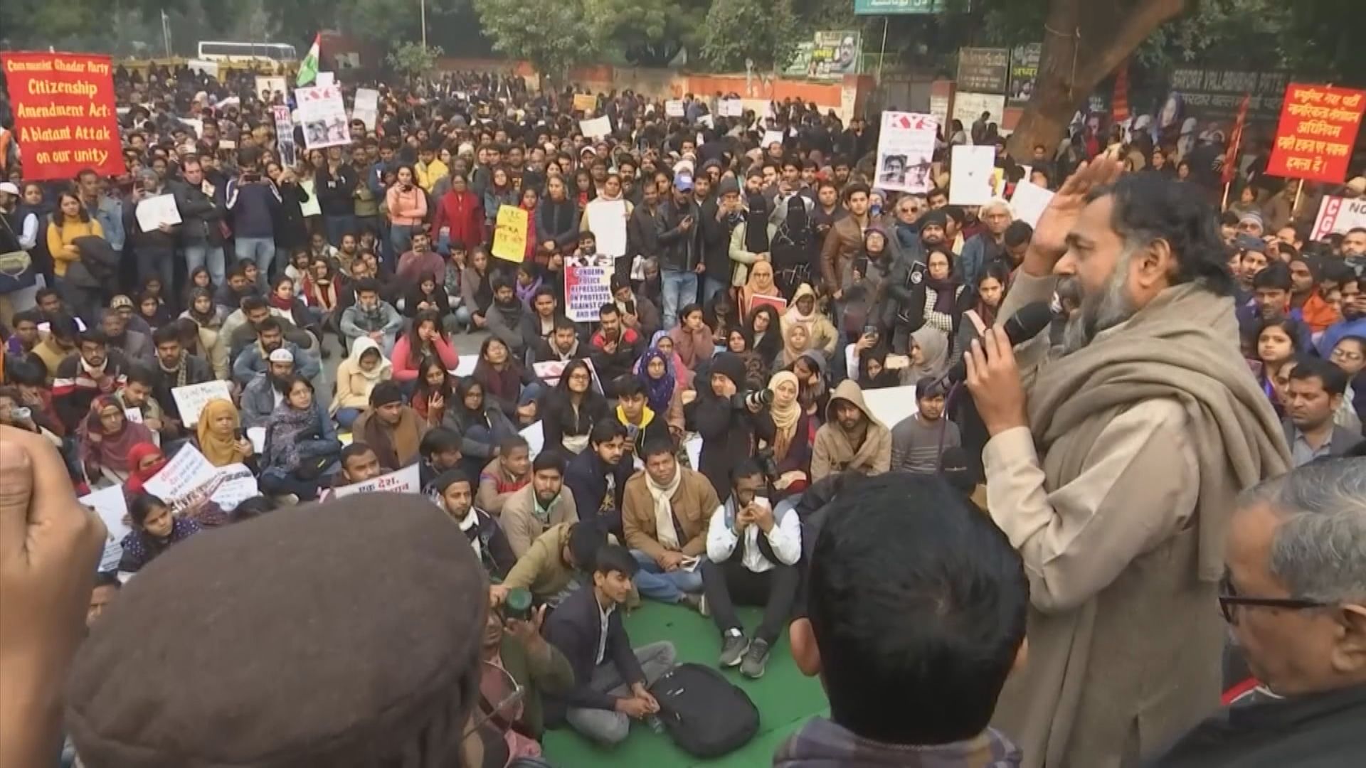 印度反《公民身分修正案》示威持續