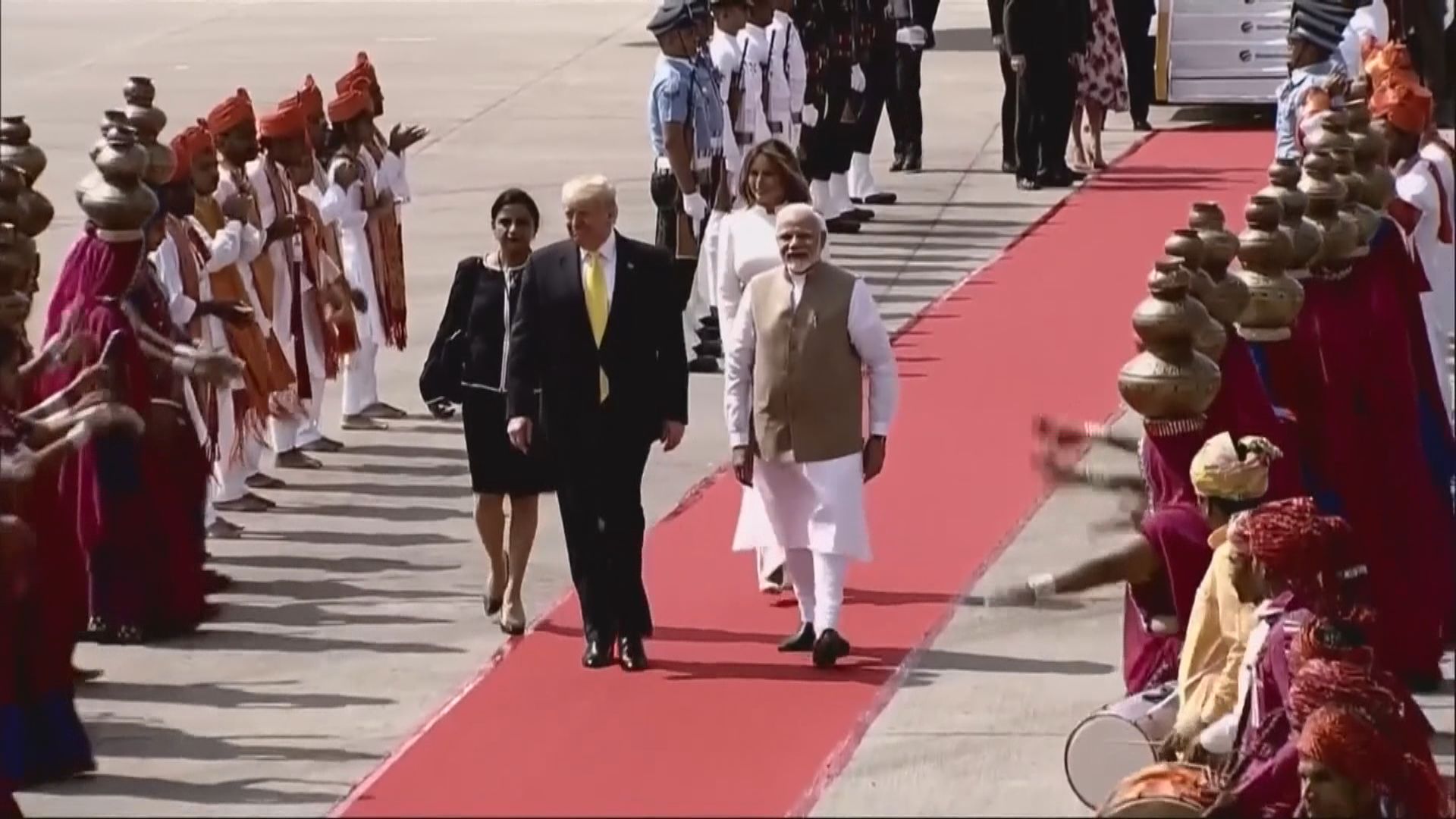 特朗普抵印度展開訪問行程