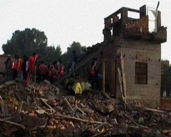 
印度民宅倒塌釀十三死