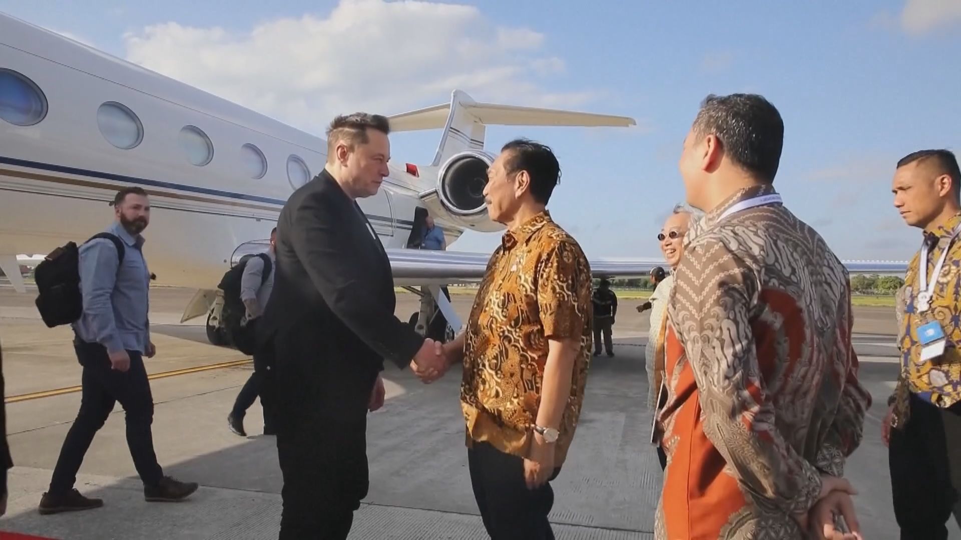 馬斯克抵達印尼 將為當地啟動星鏈服務