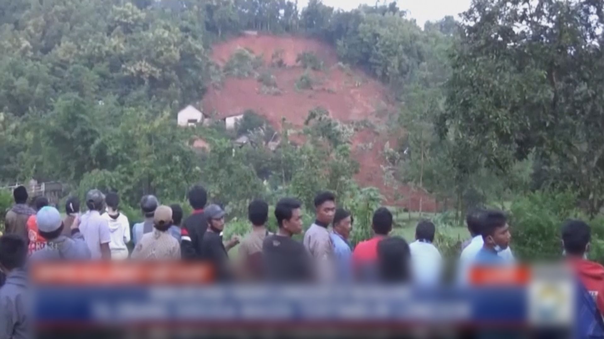 印尼東爪哇山泥傾瀉　至少十人死亡多人失蹤