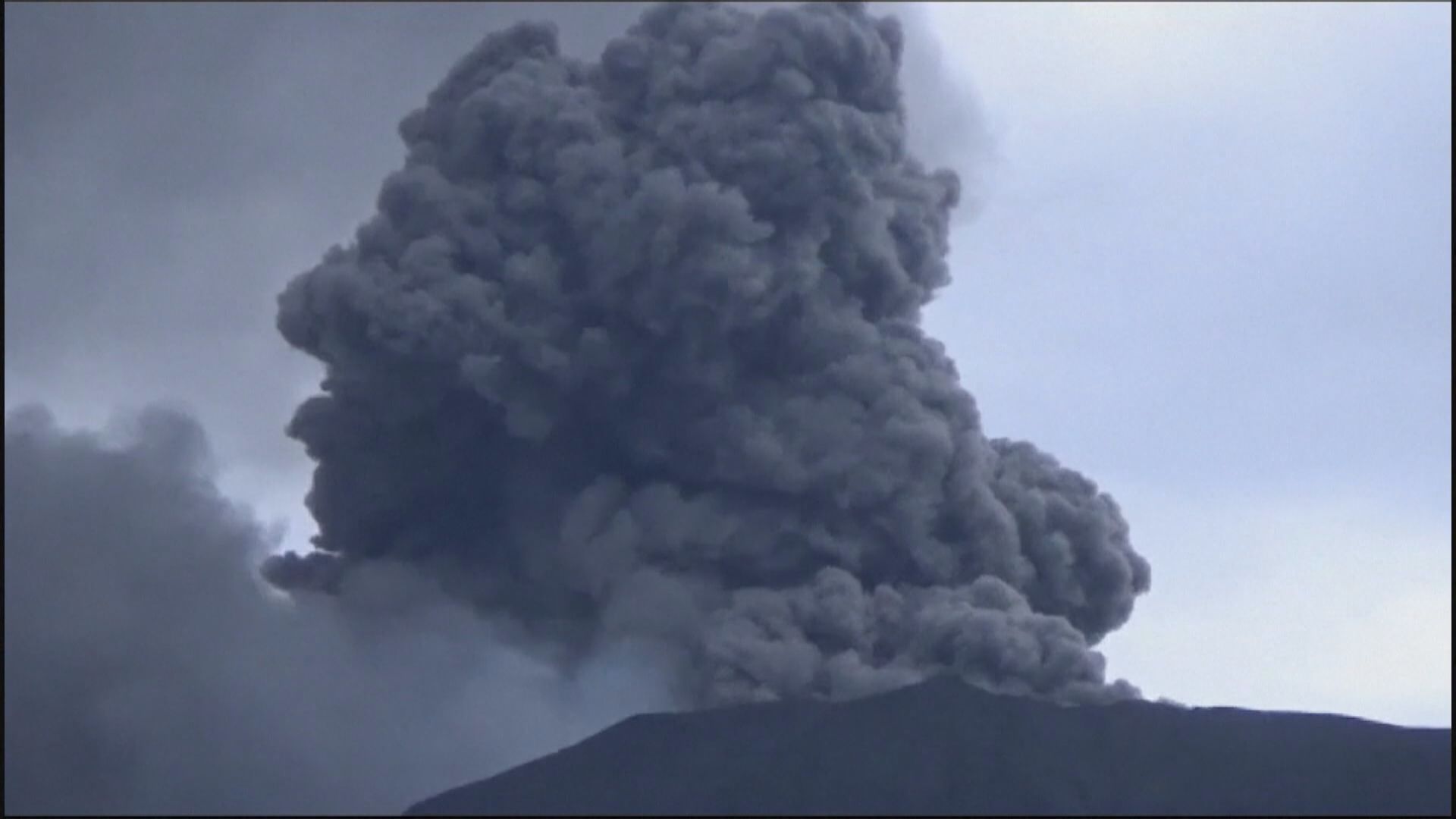 印尼馬拉皮火山爆發致最少11人死亡