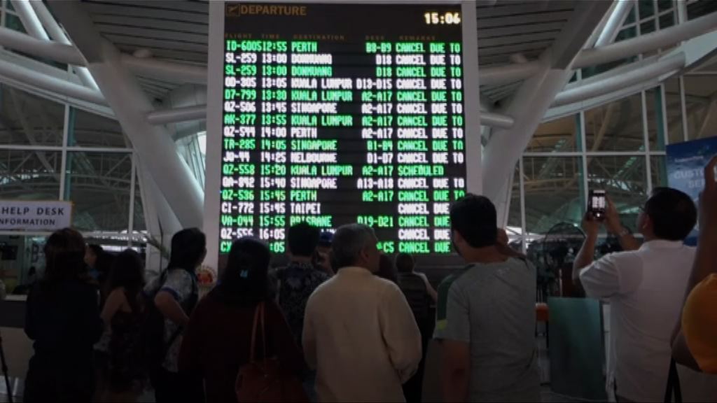 受火山爆發影響而關閉的峇里機場重開