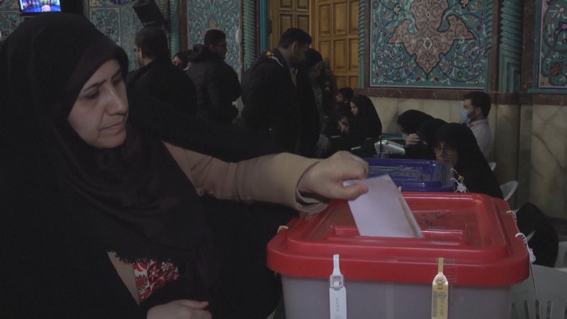 伊朗議會選舉結束 投票率料創新低