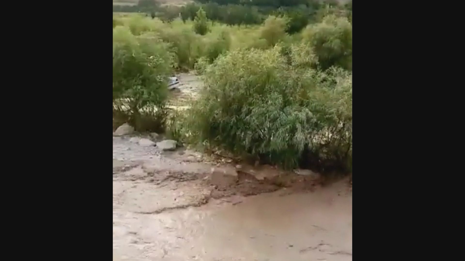 伊朗南部暴雨成災　21死3失蹤