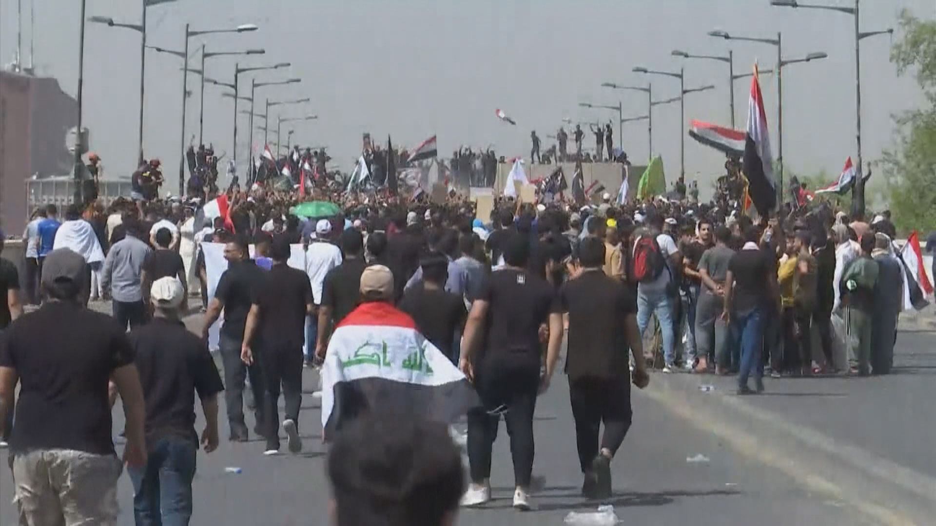 伊拉克有示威者闖入國會反對親伊朗政黨組建新政府
