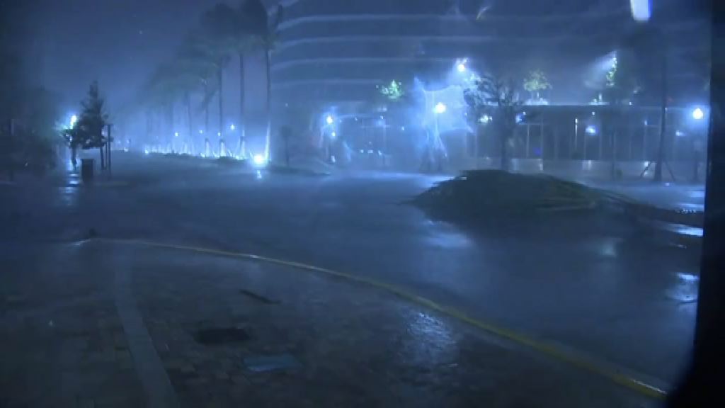 颶風艾爾瑪登陸佛羅里達群島