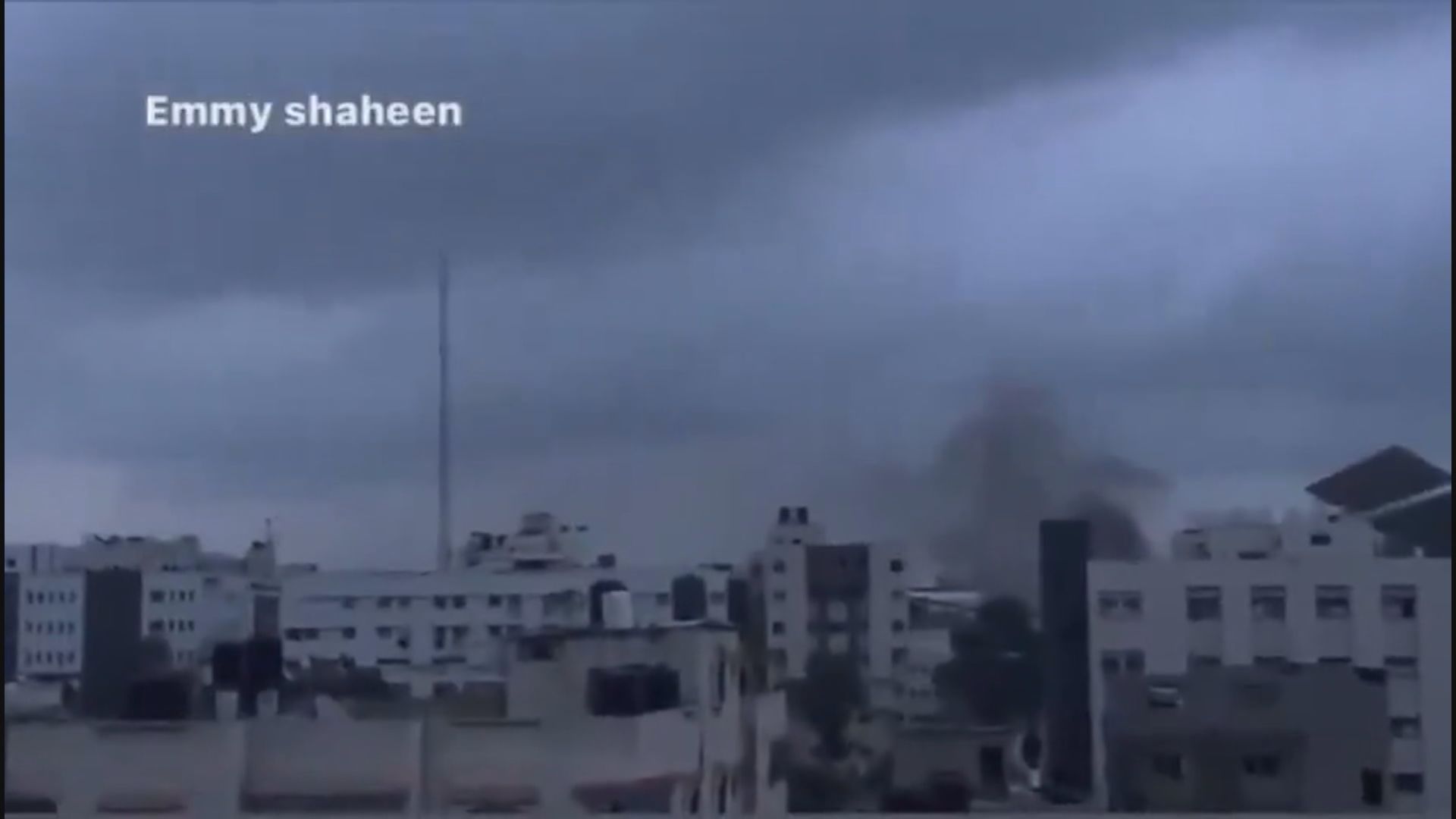以軍圍攻加沙希法醫院 與哈馬斯武裝分子駁火