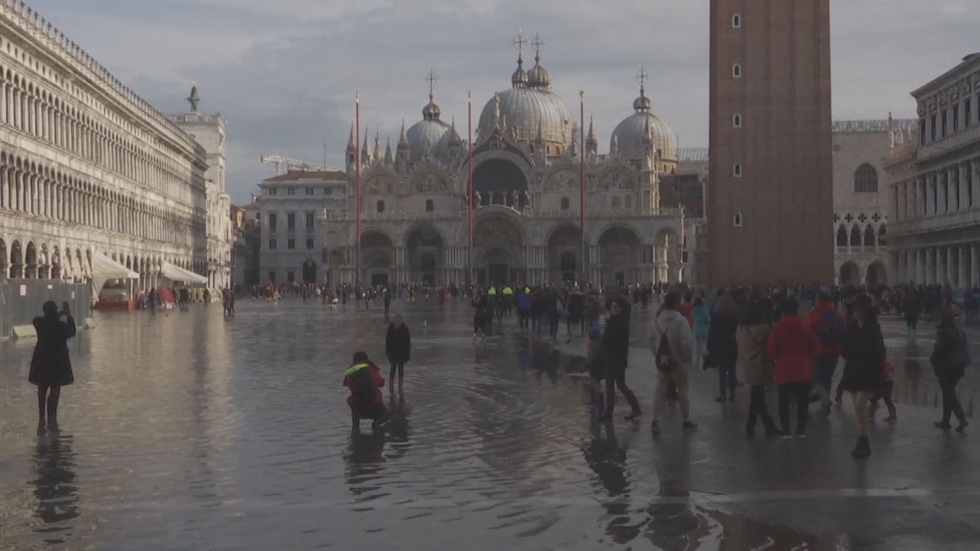 威尼斯水浸估計損失達十億歐元