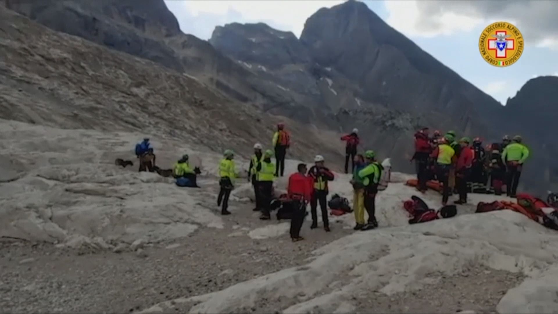 意大利北部冰川崩塌　至少6人死亡