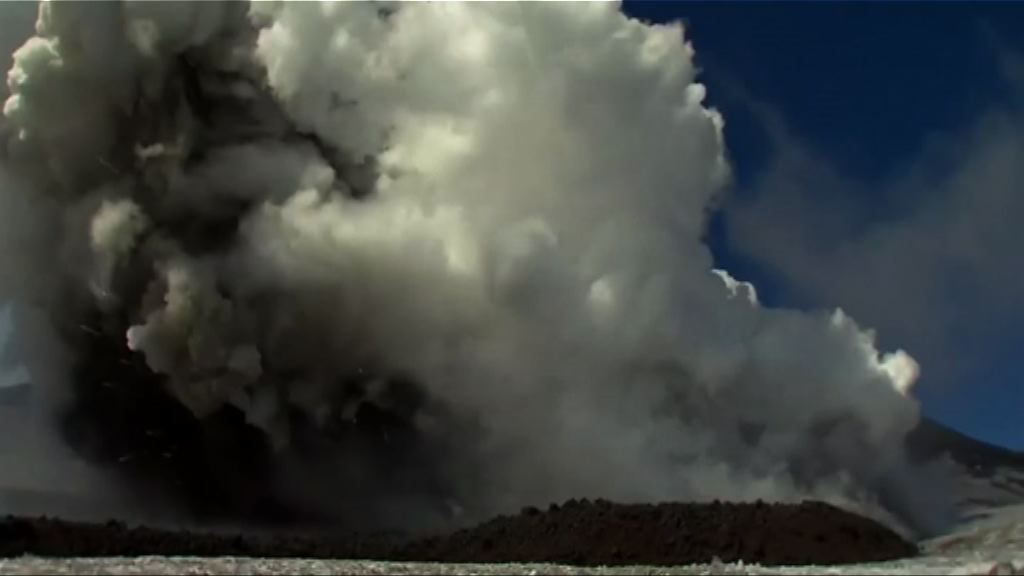 意大利西西里島埃特納火山爆發至少十傷