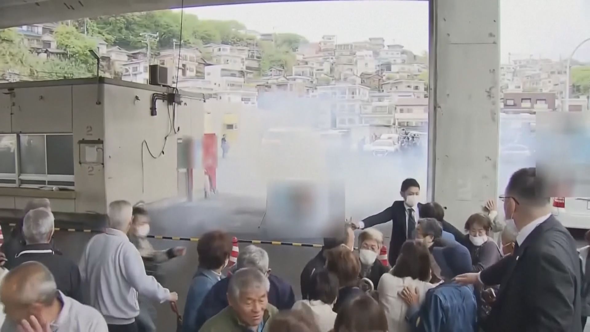 岸田文雄公開演講前遇襲無受傷　警方拘捕一人