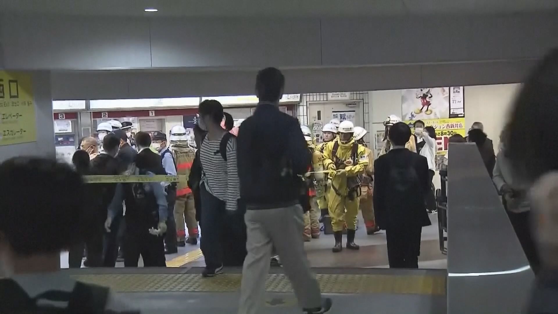 東京鐵路站咖啡罐破裂　一名女子受傷