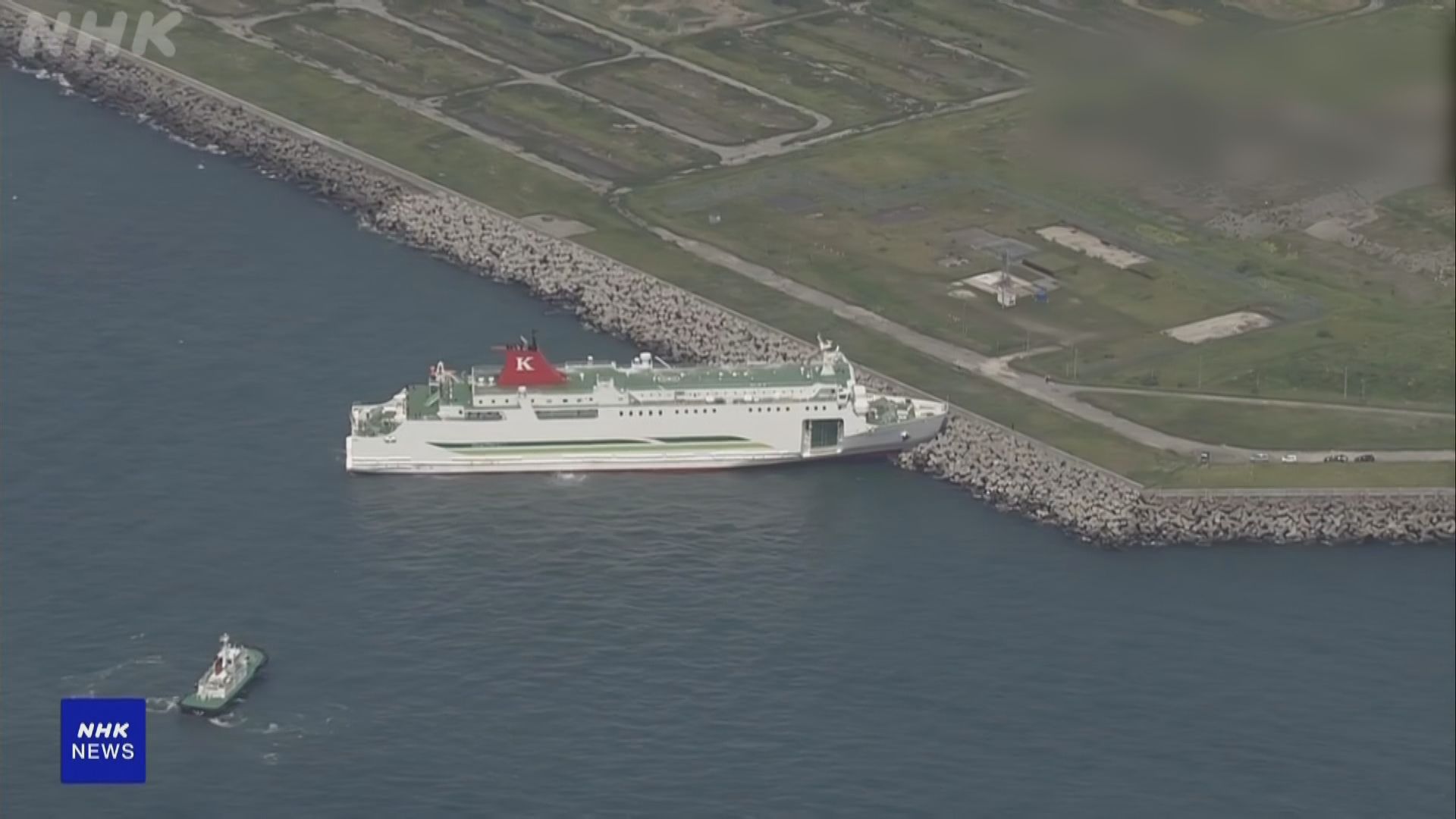 日本北海道載客輪船誤駛上防波堤觸礁 無人受傷
