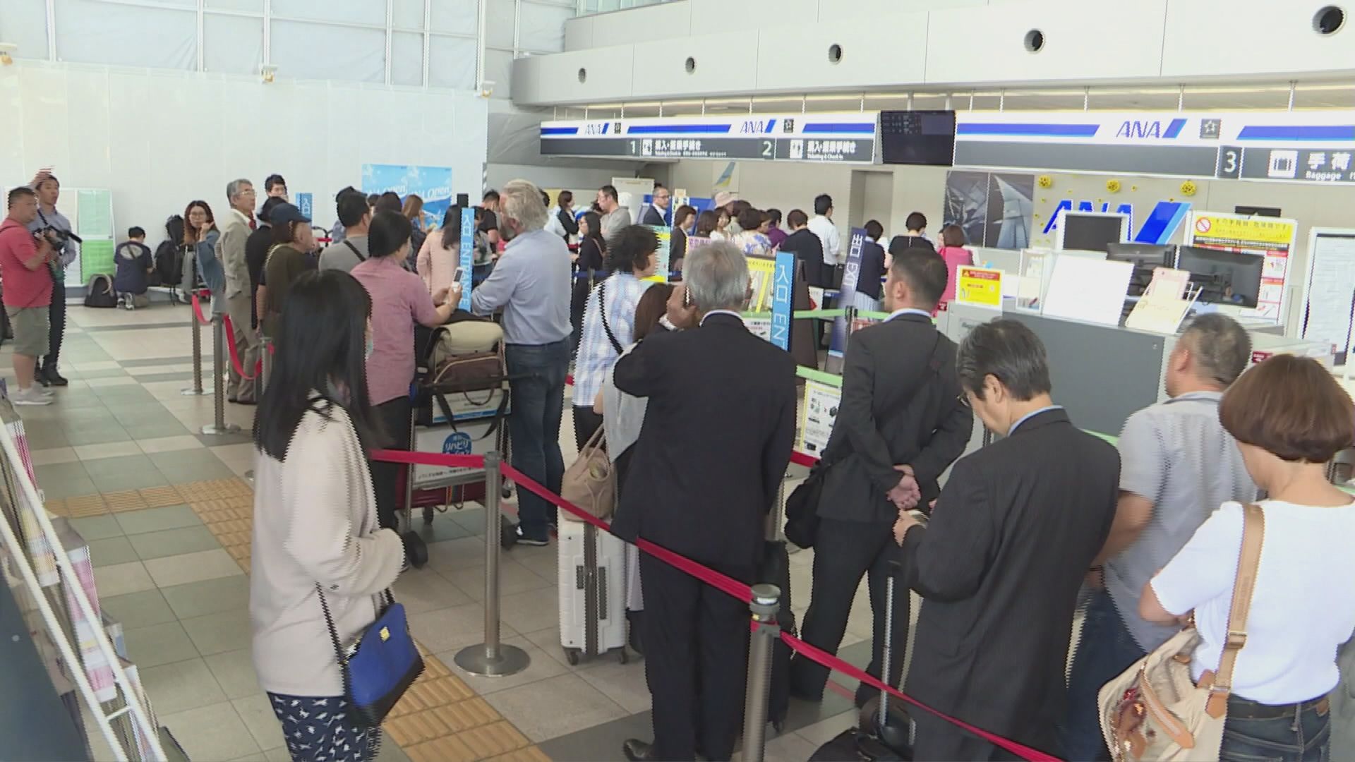 旅客到鄰近新千歲機場的旭川機場待候補機位