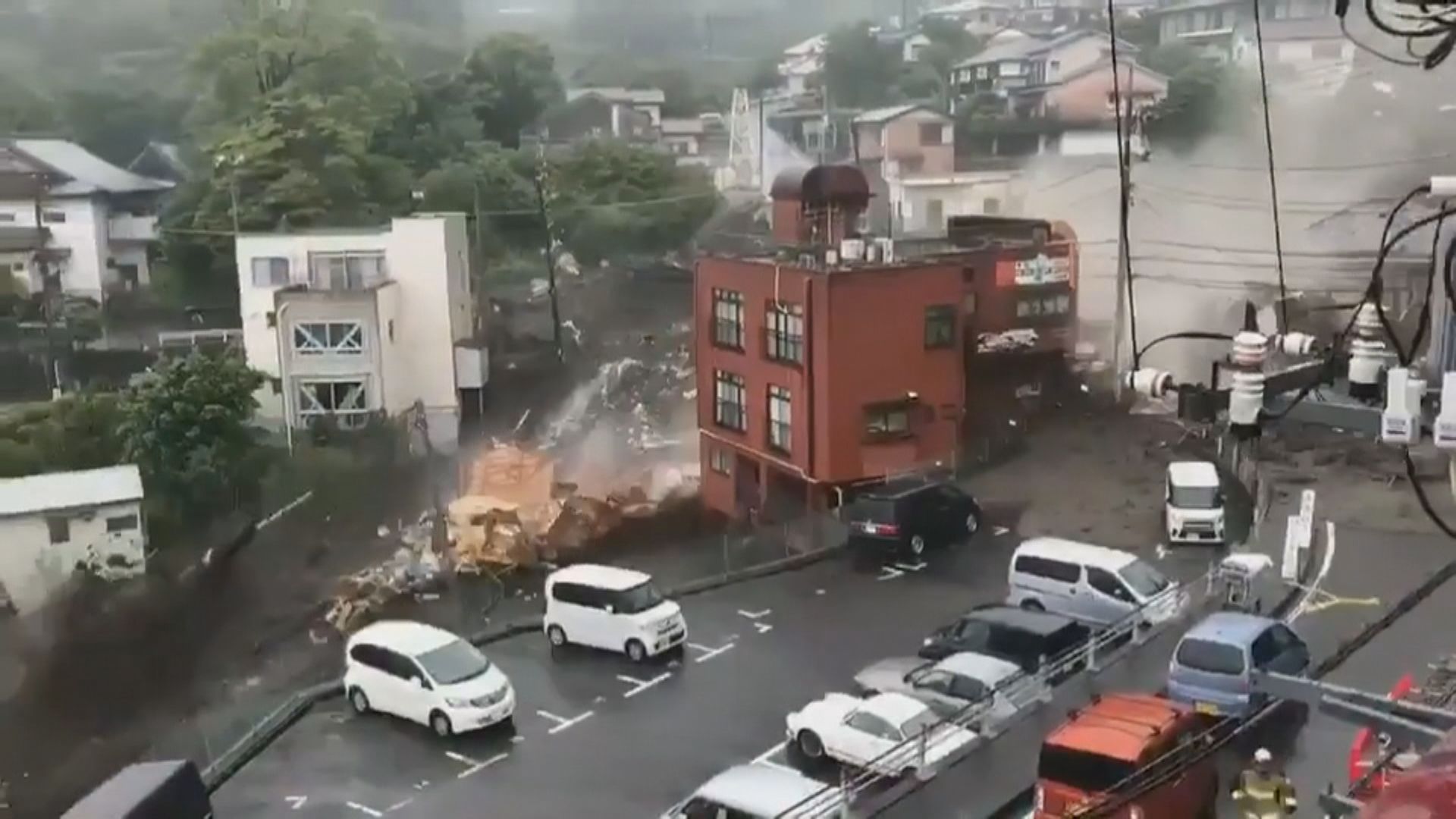 日本熱海市山泥傾瀉　再有9人獲救