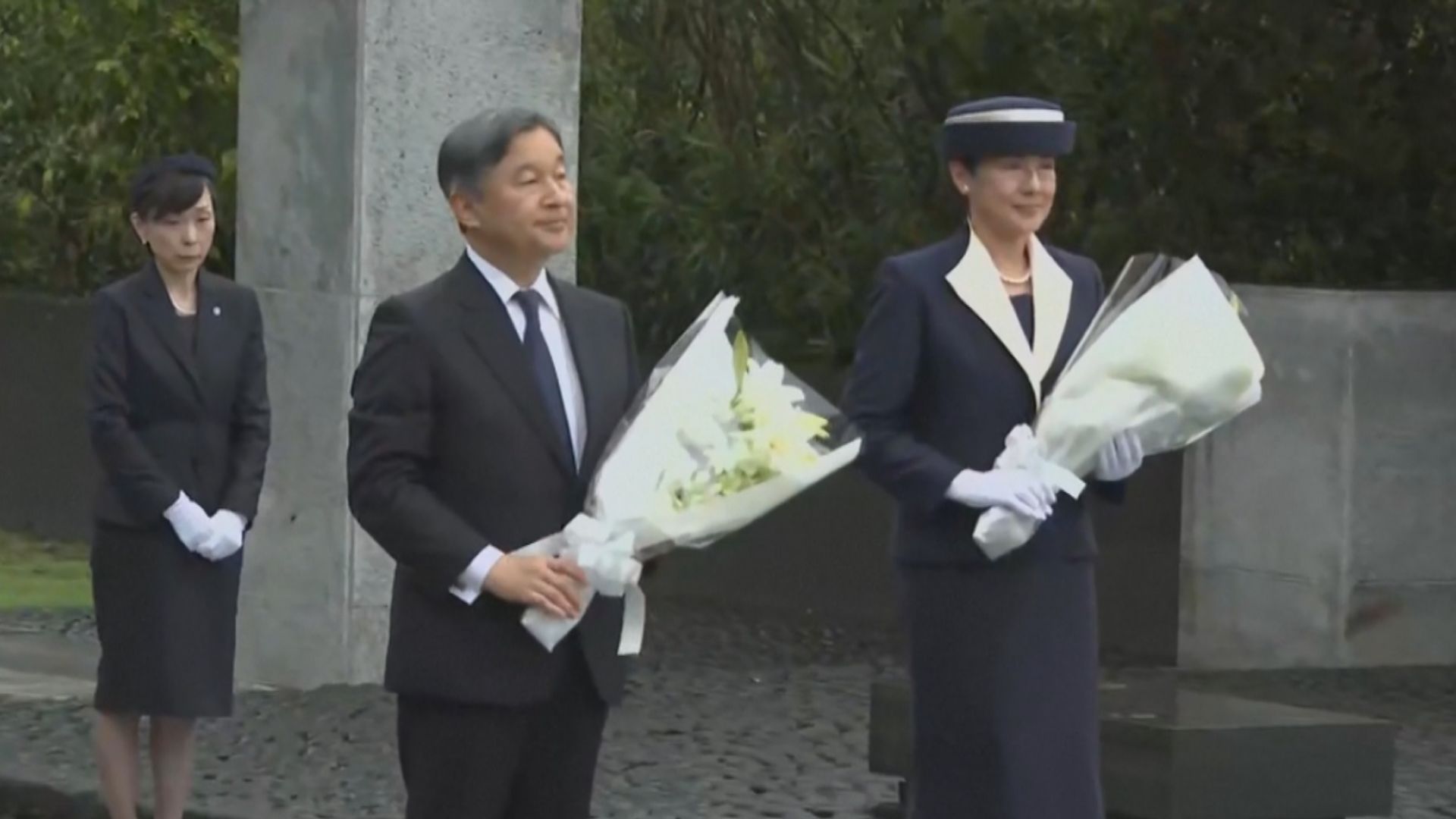 日皇德仁到硫礦島悼念二戰陣亡士兵