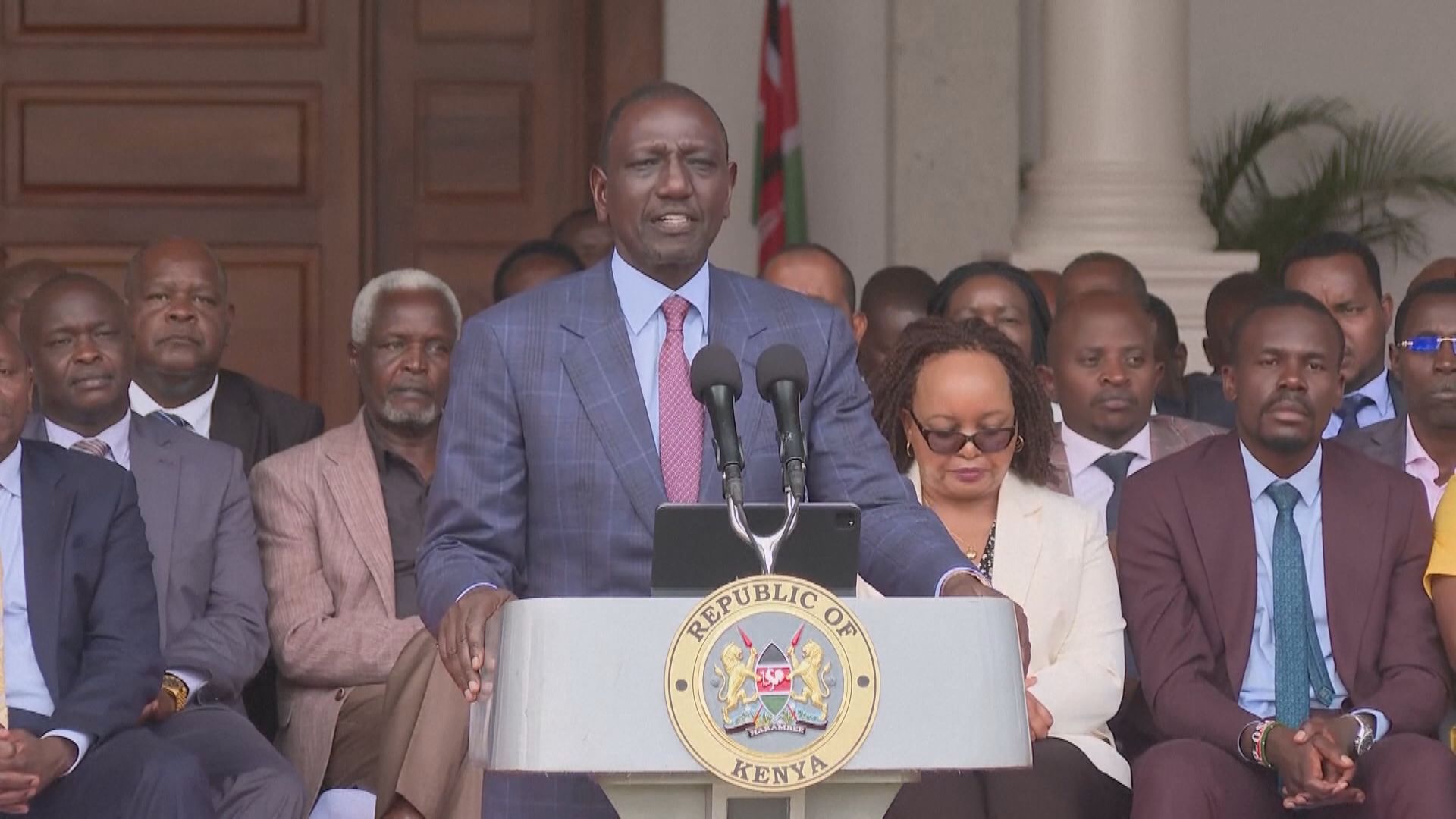 肯尼亞總統撤回加稅 惟民眾不滿武力鎮壓示威堅持上街