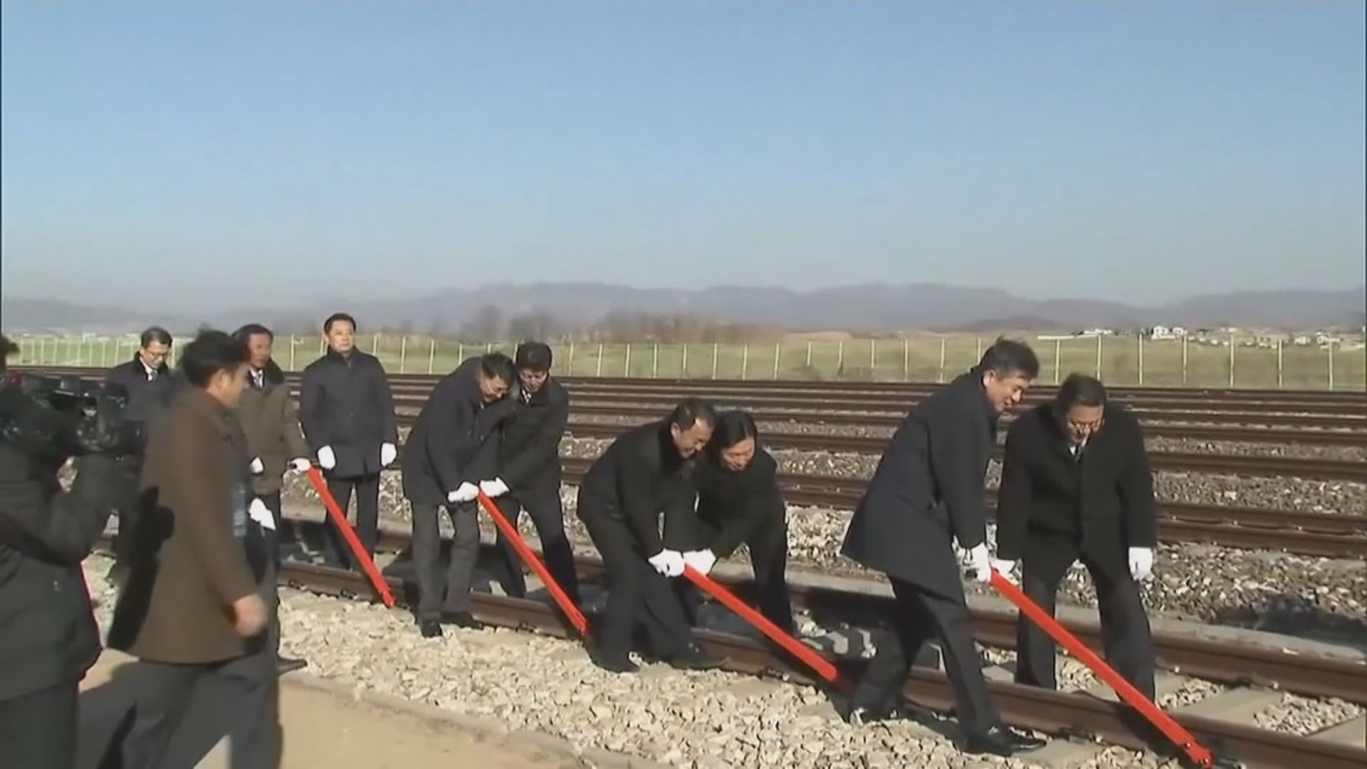 北韓：南北韓鐵路公路對接應由兩韓主導