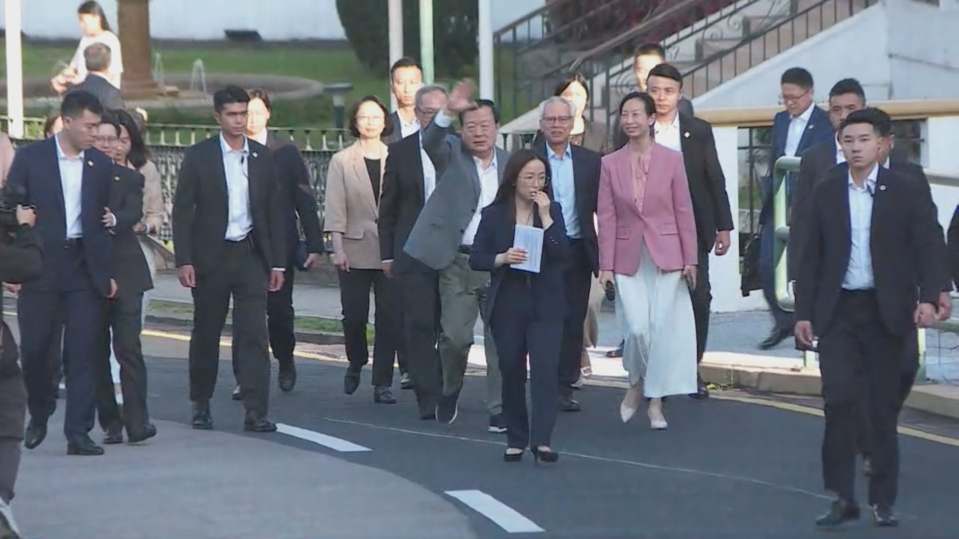 澳門調研|夏寶龍鼓勵澳門工商界人士團結應對中美貿易戰