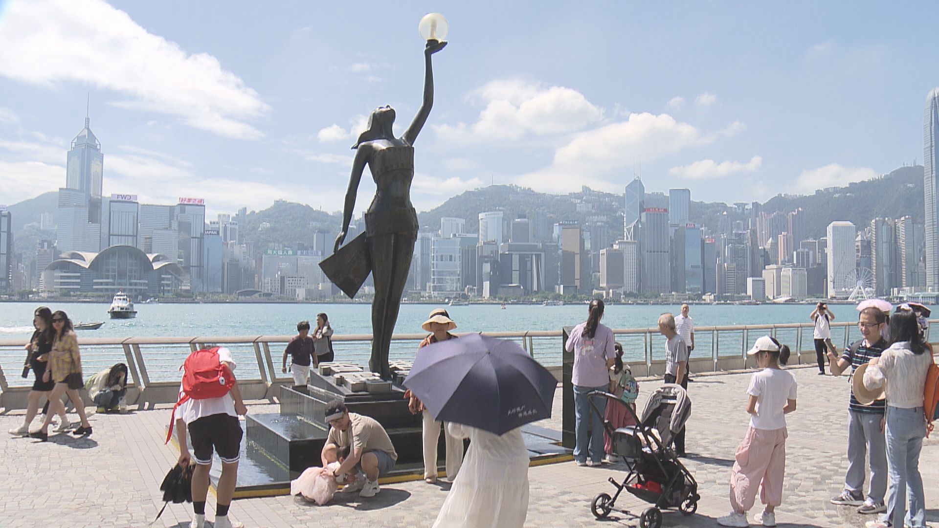 五一黃金周|旅議會預計訪港內地客逾80萬人次 餐飲業憂僅旅遊區受惠